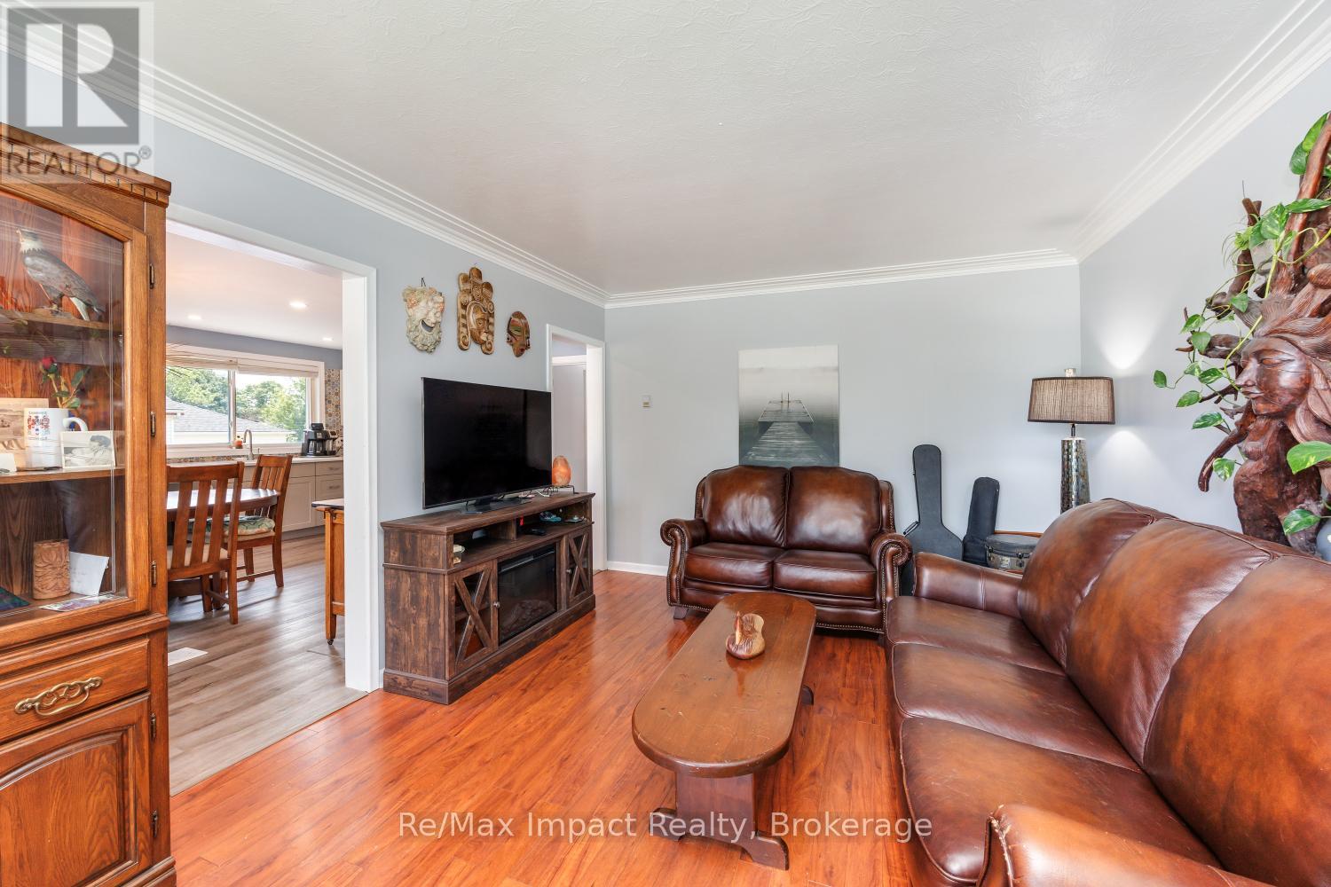 44 BROWN STREET - Image 7