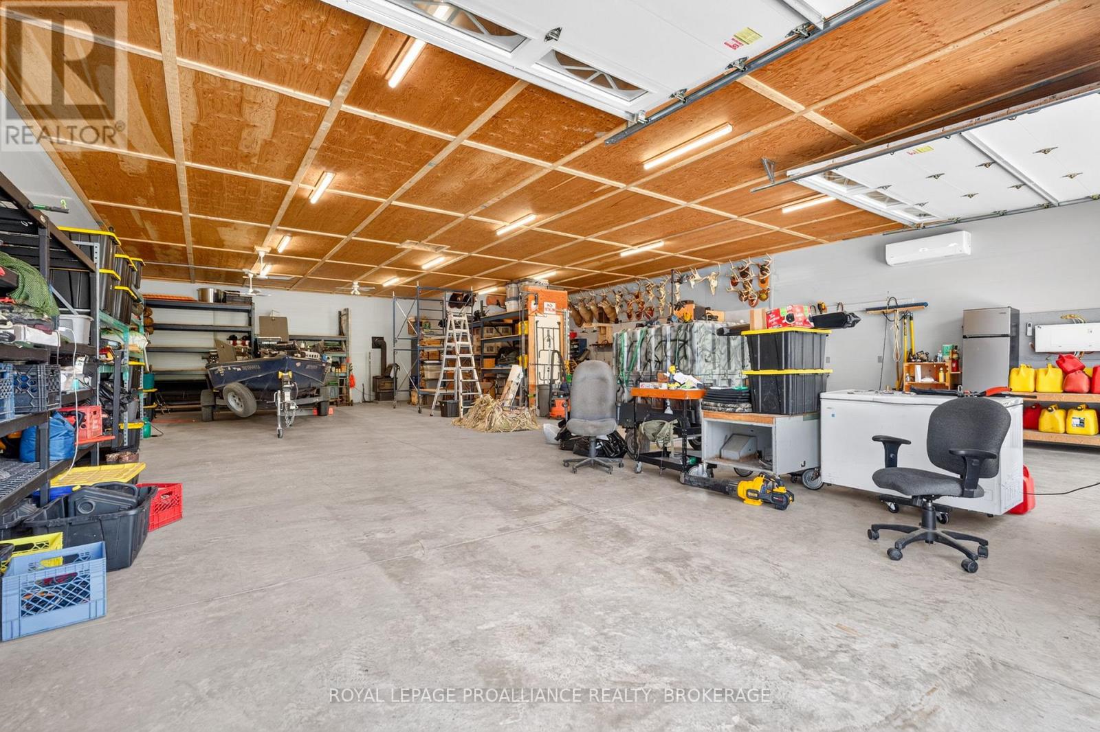 210 TROY LAKE ROAD - Image 37