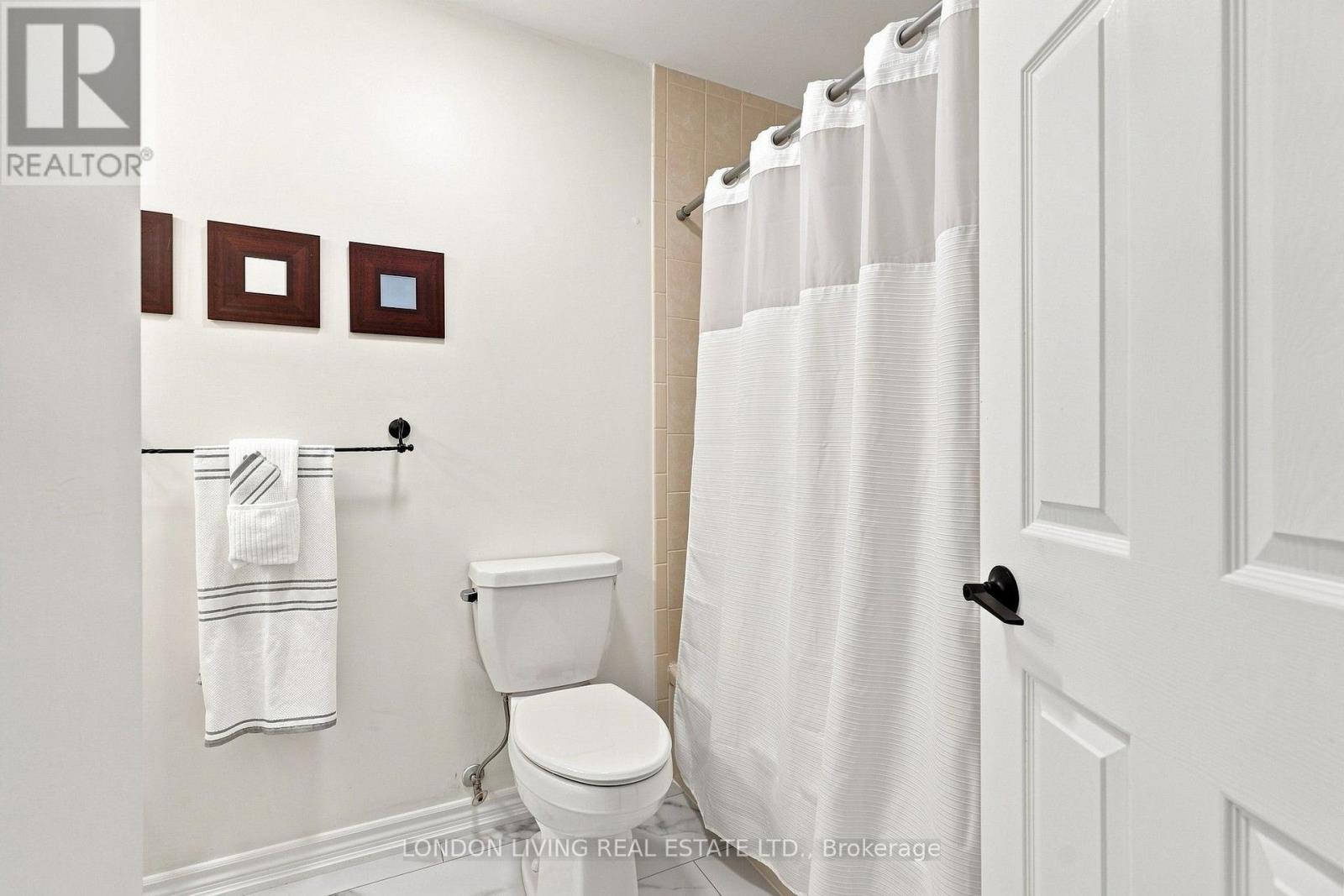 #15 374 FRONT STREET - 30