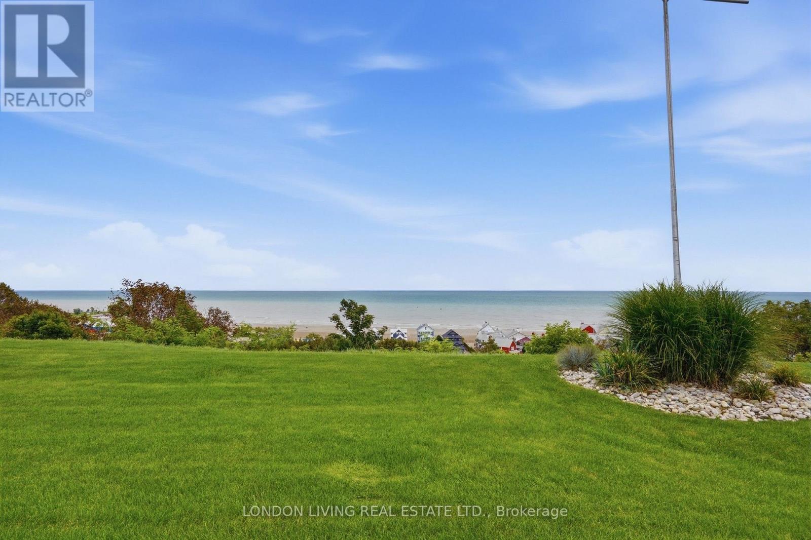 #15 374 FRONT STREET - Image 44