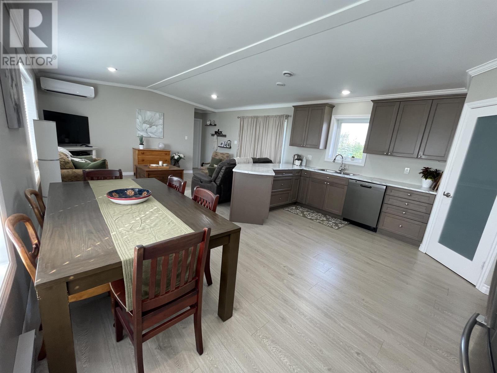 408 FORTUNE COVE Road - Image 4