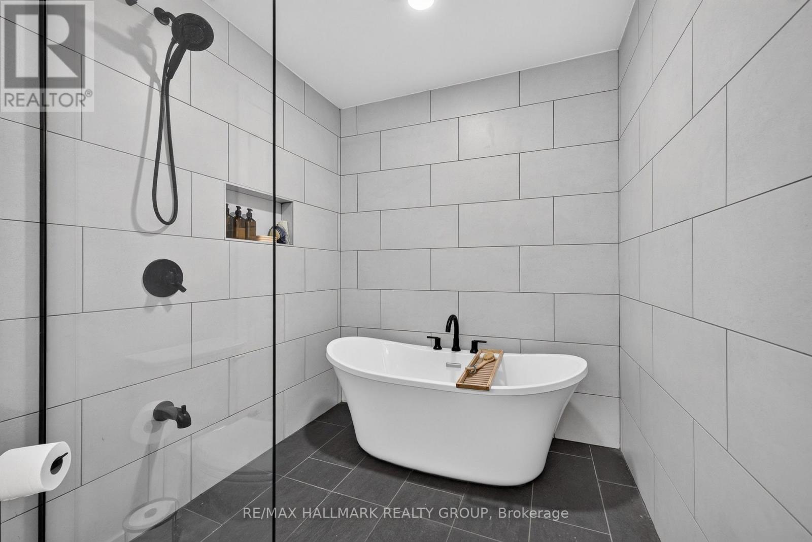 1 HEDGEROW LANE - Image 31