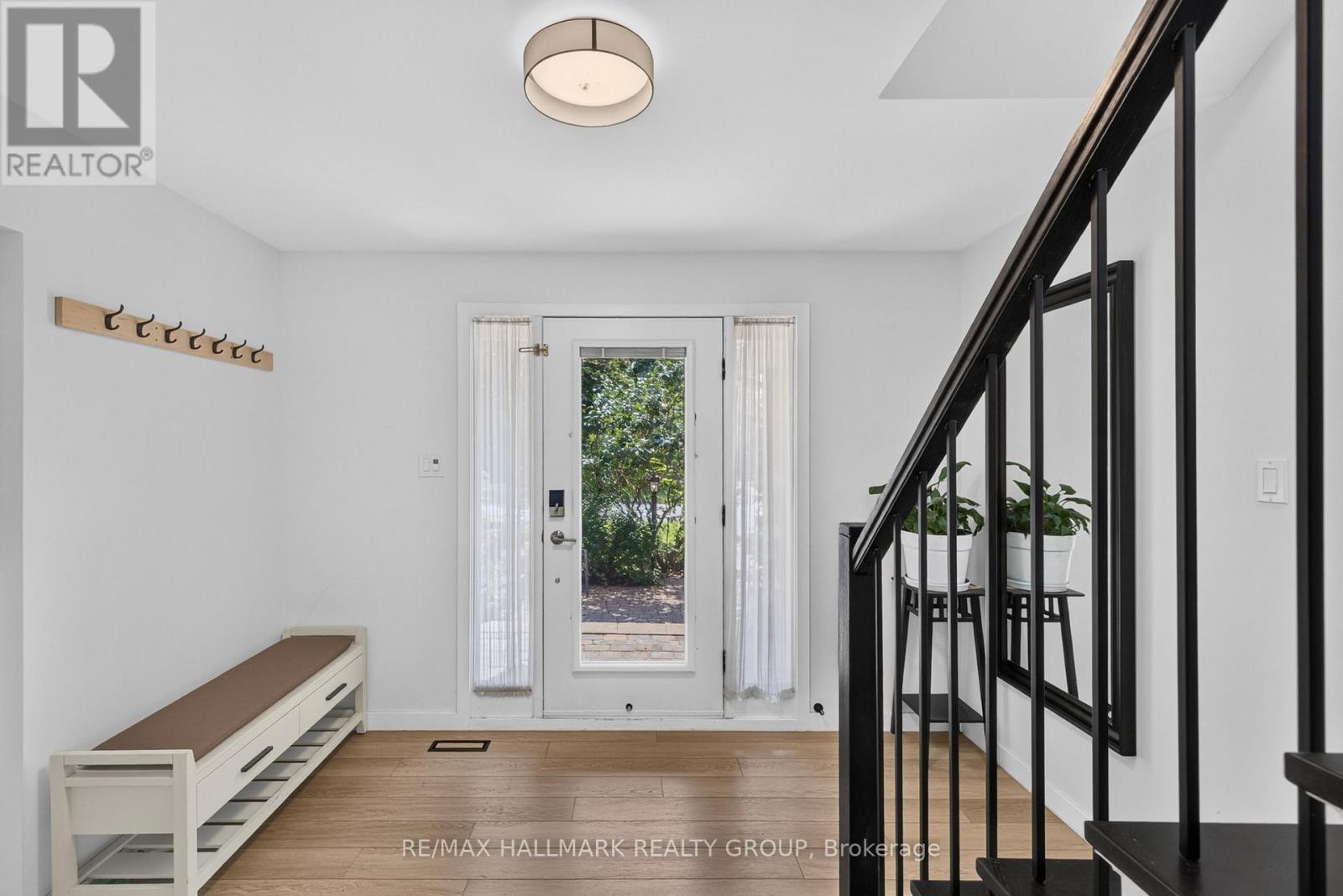 1 HEDGEROW LANE - Image 7