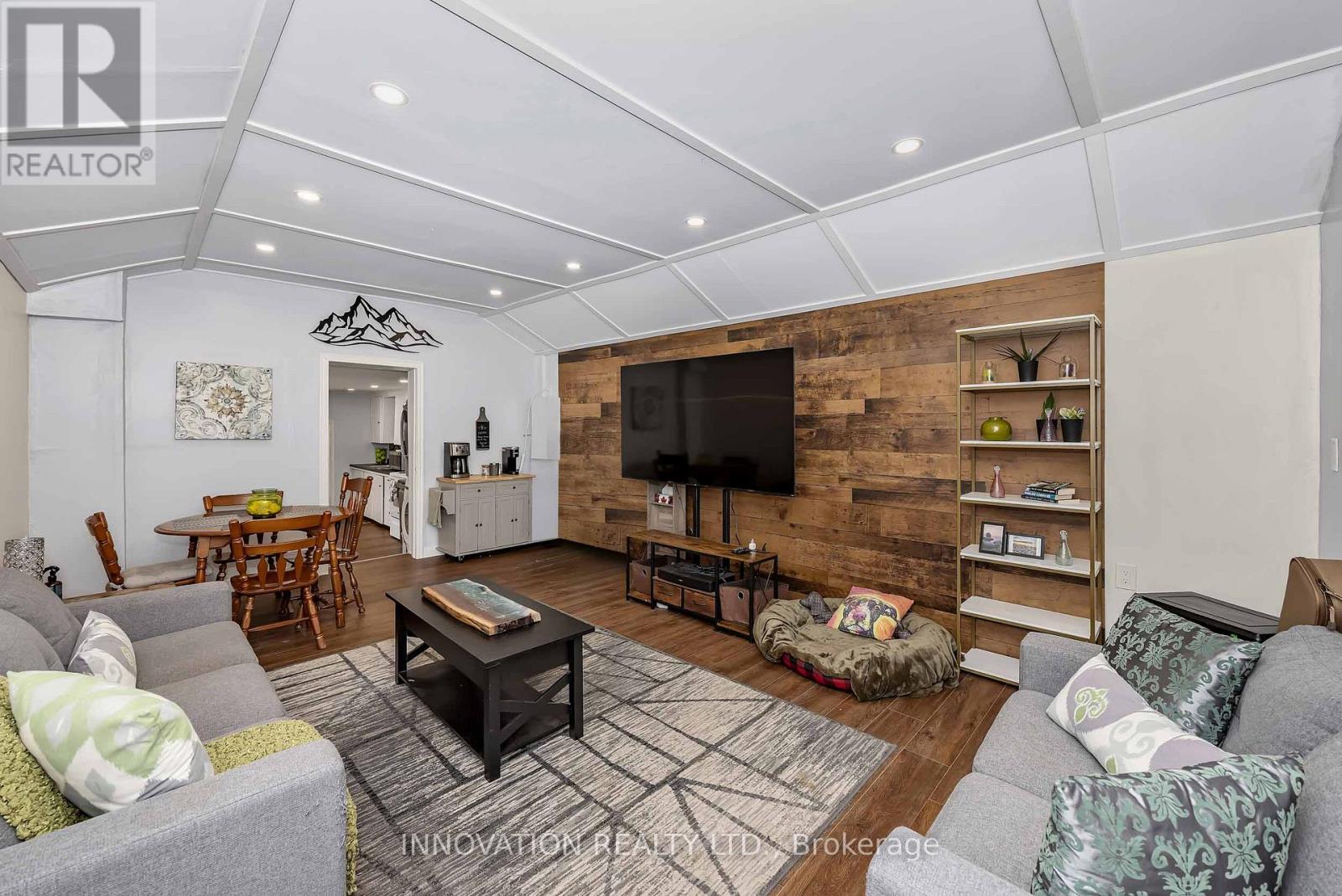 58 RUSSELL STREET N - Image 15