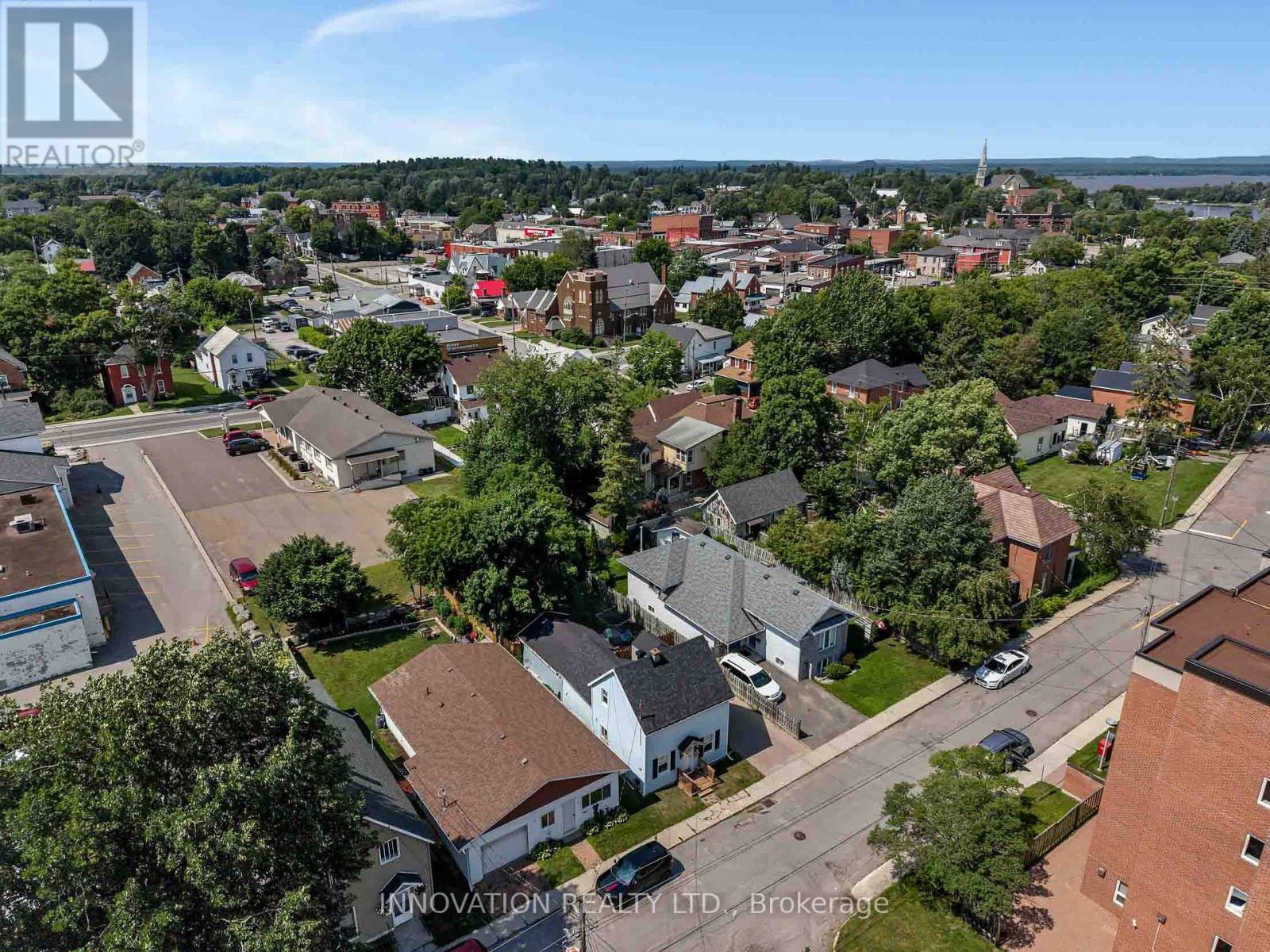 58 RUSSELL STREET N - Image 39