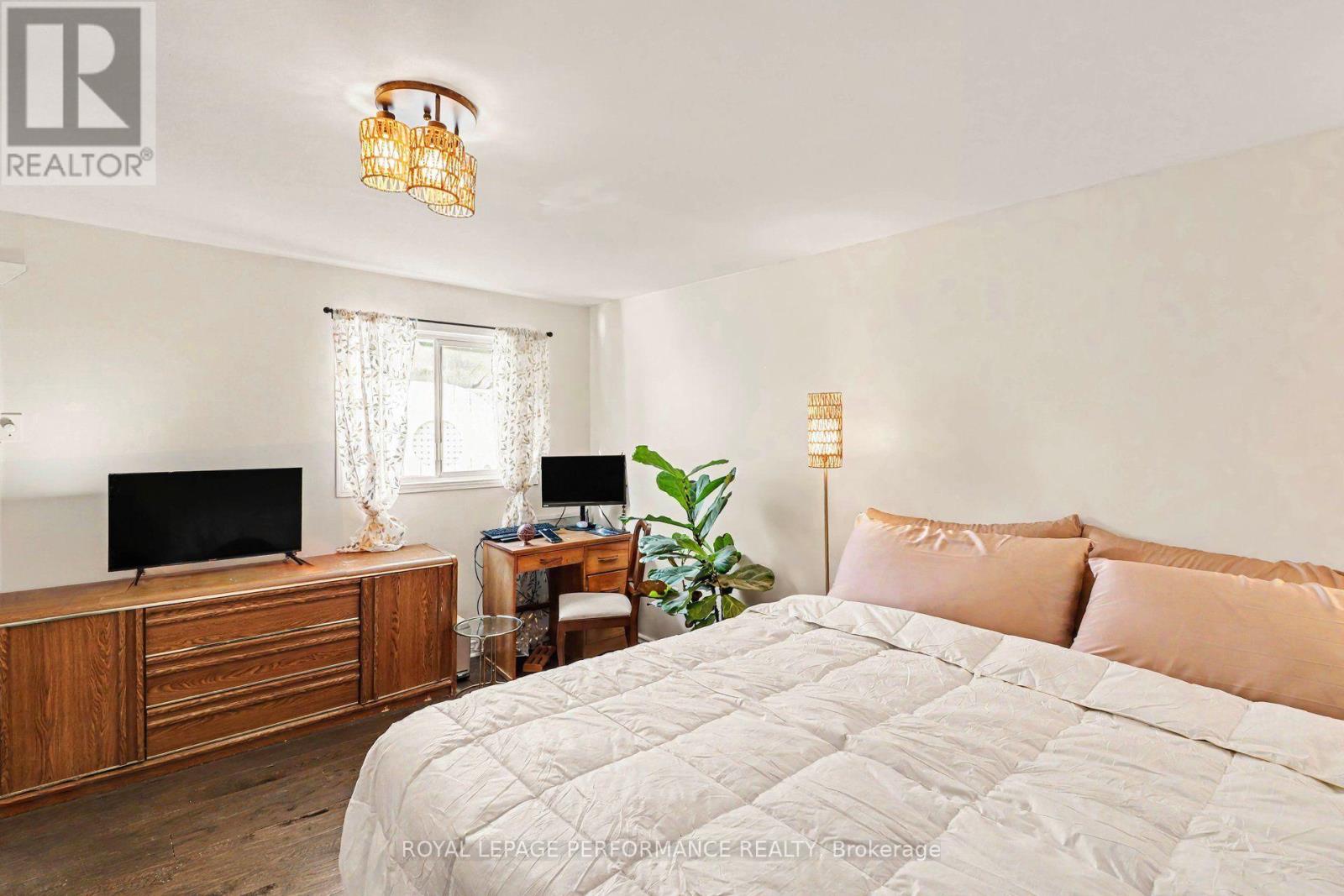 447 HILSON AVENUE - 16