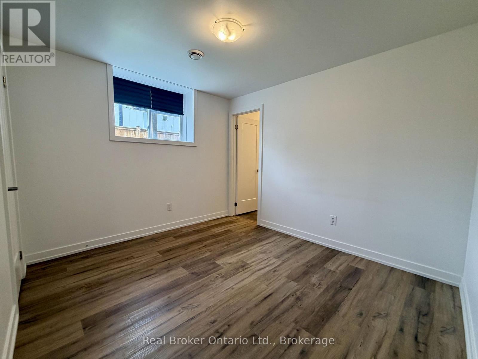 4263 Fourth Avenue — photo 11