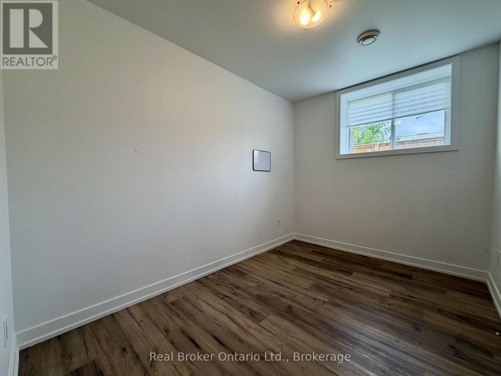 4263 Fourth Avenue — photo 14
