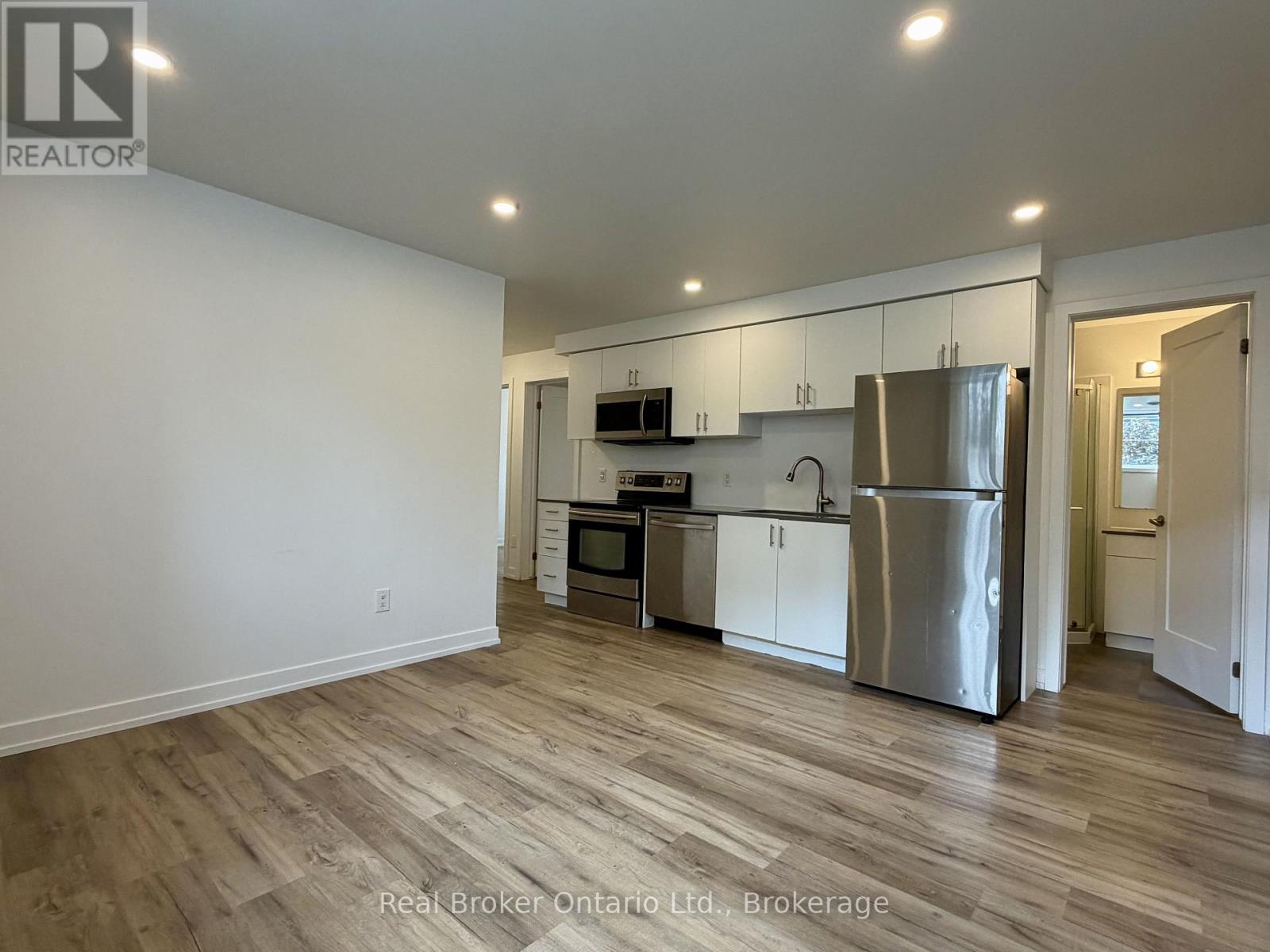 4263 Fourth Avenue — photo 8