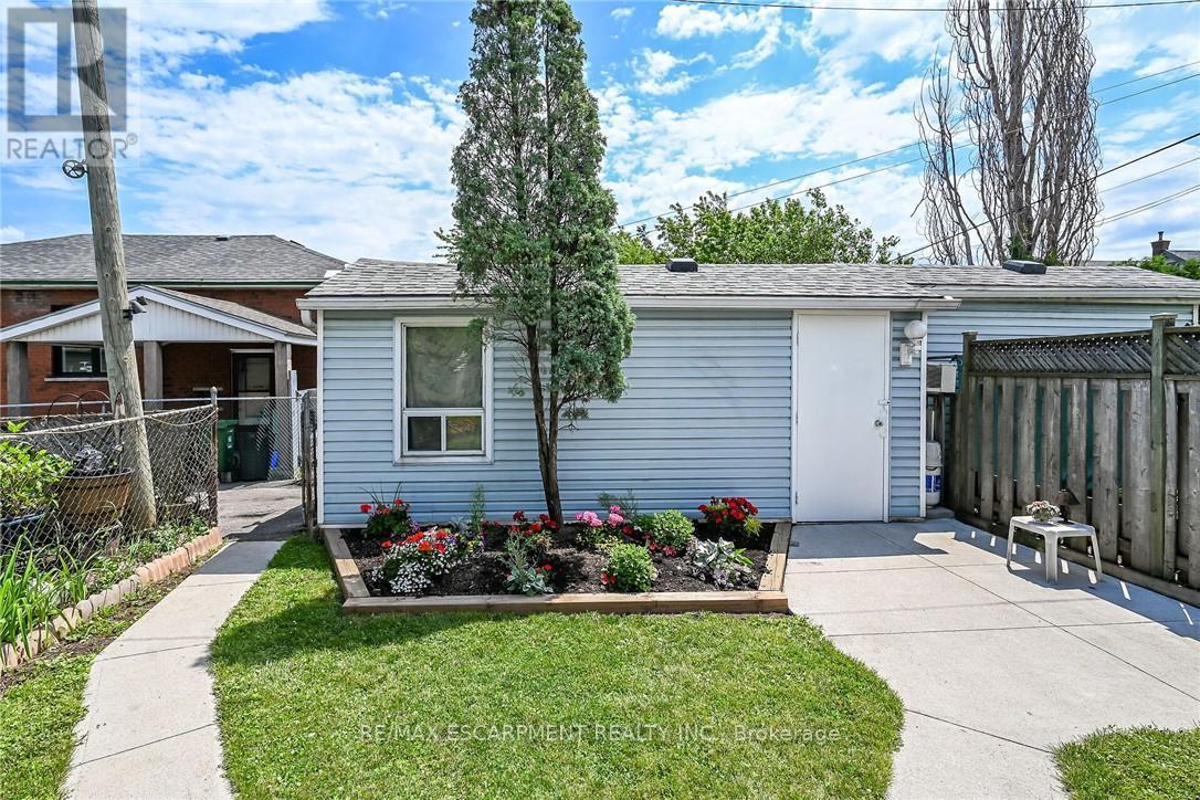 184 LONDON STREET N - Image 36