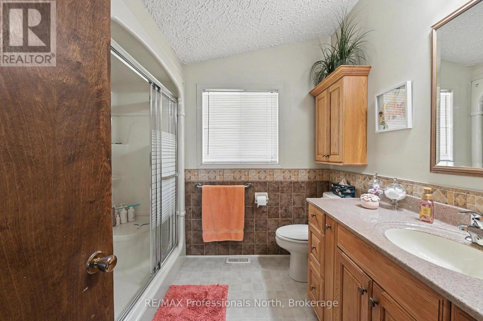1015 KELSON ROAD - Image 21