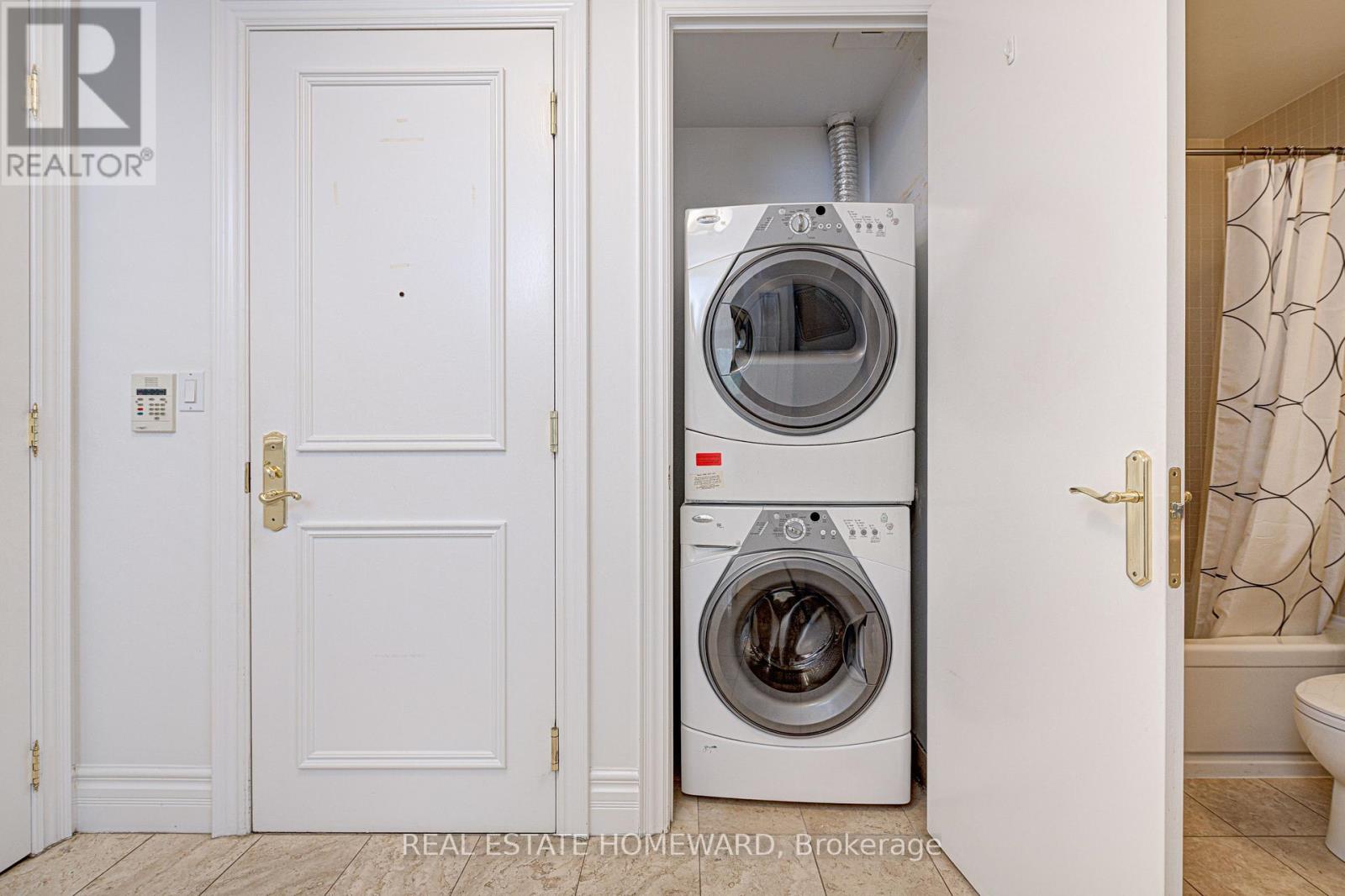 #206 10 OLD YORK MILLS ROAD - Image 14