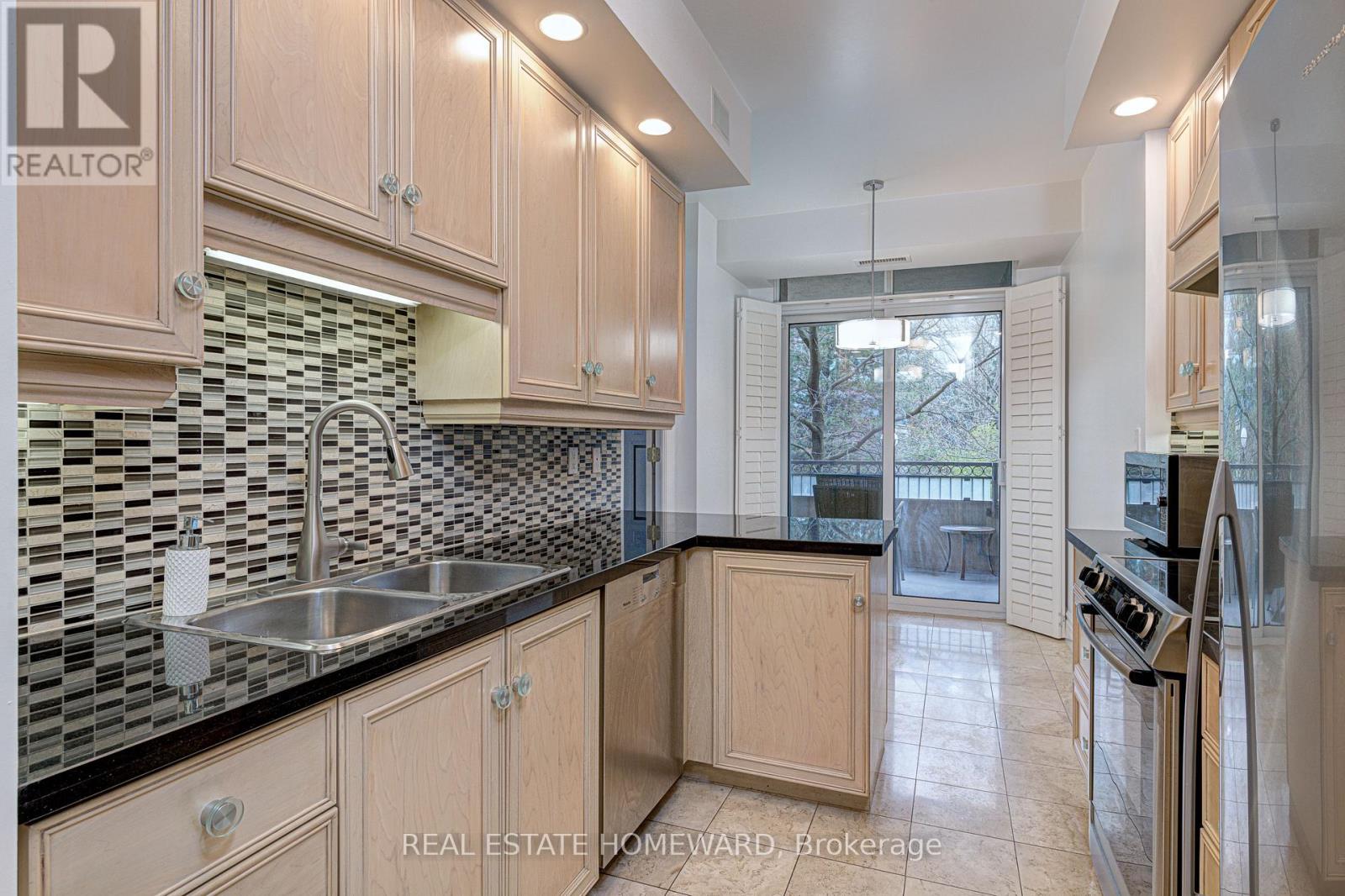 #206 10 OLD YORK MILLS ROAD - Image 7