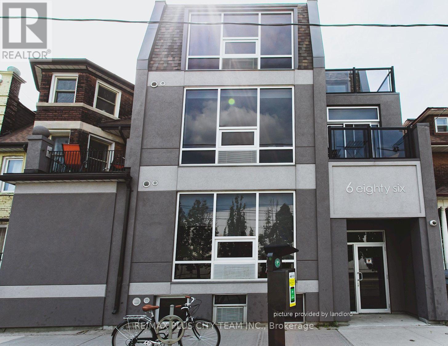 L06 - 686 BATHURST STREET