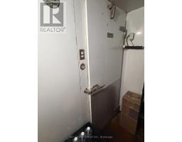 185 Dundas Street W, Toronto, ON M5G1C7 Photo 7