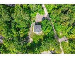 19 Ch. Des Roches, La Peche, QC J0X3G0 Photo 32