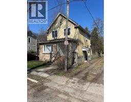 Living room - 4115 May Avenue W, Niagara Falls, ON L2E3H6 Photo 6