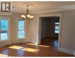 Living room - 4208 Terrace Avenue N, Niagara Falls, ON L2E2J4 Photo 6