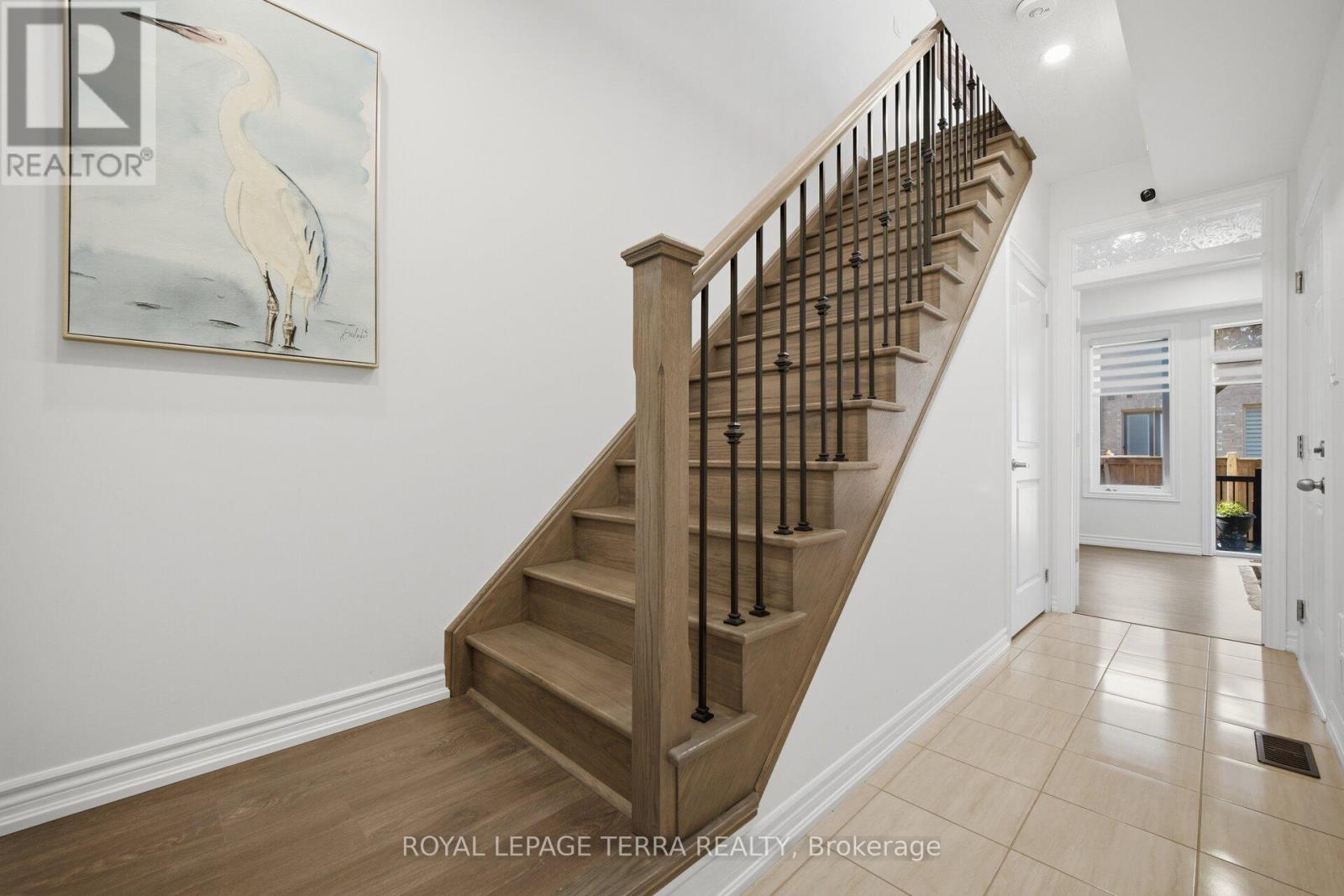 38 HALLMARK WAY - Image 31