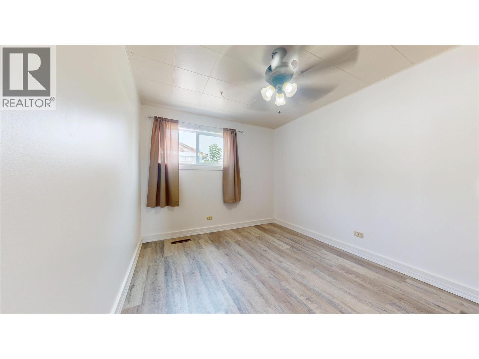 10 14th Avenue S - Image 17