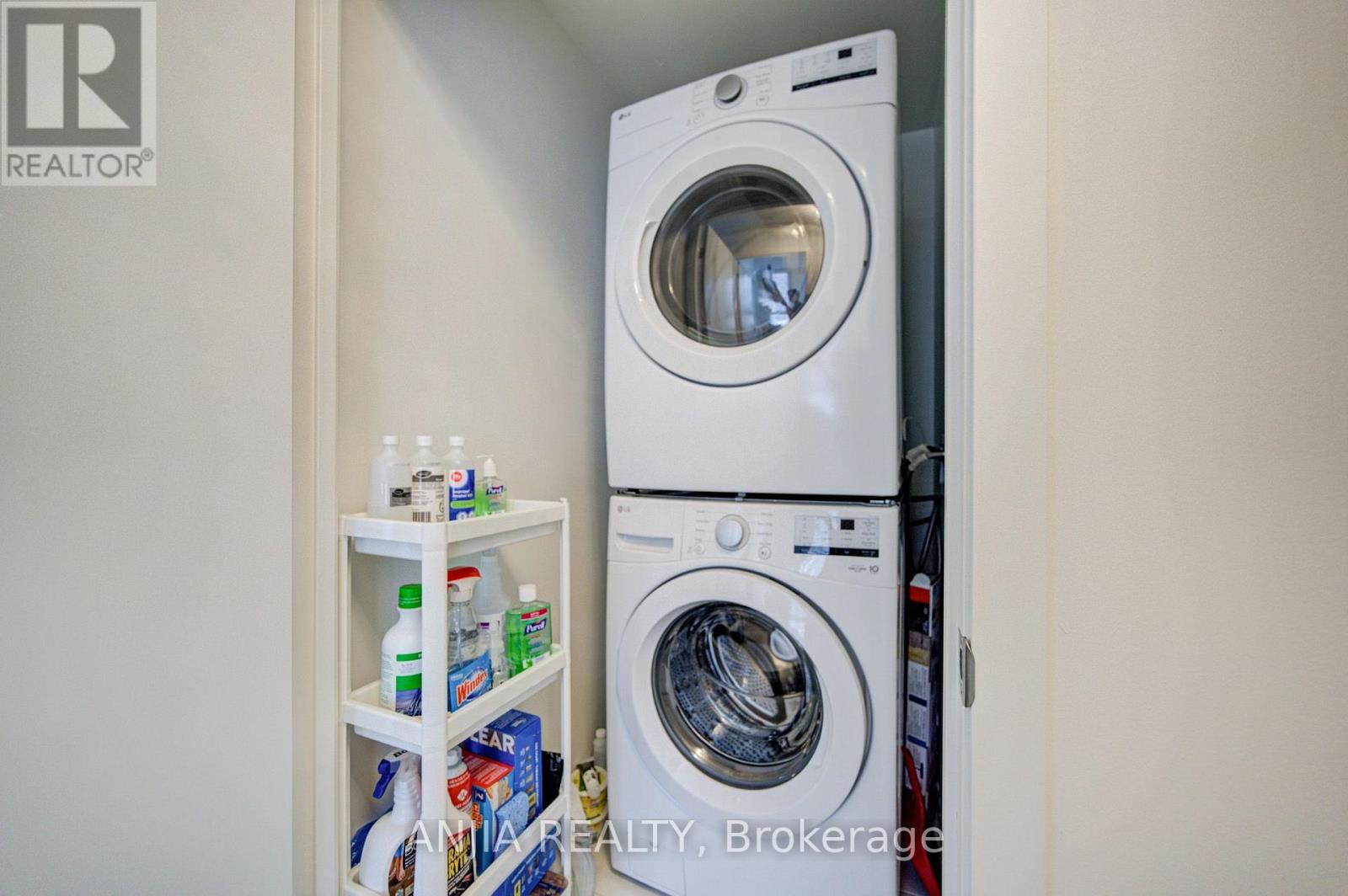 #1705 8119 BIRCHMOUNT ROAD - 32