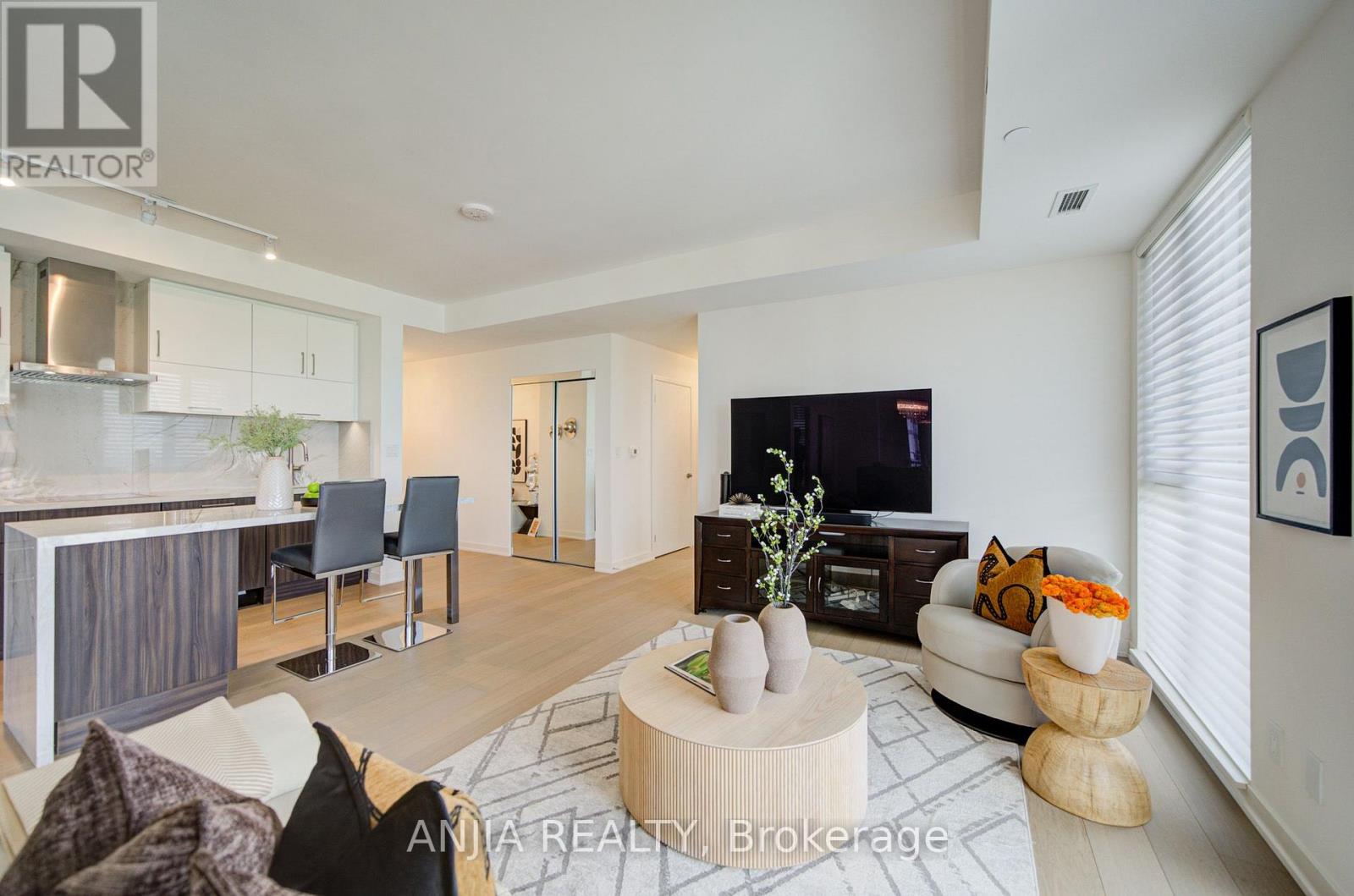 1705 – 8119 BIRCHMOUNT ROAD, Markham photo 6