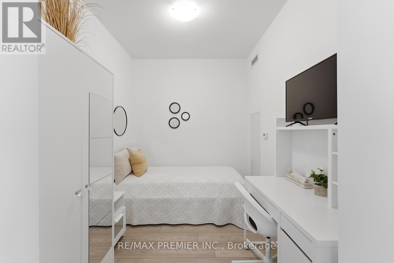 #1512 10 ABEJA STREET - 13