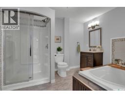 209 Douglas Avenue E, Regina, SK S4N1H4 Photo 31