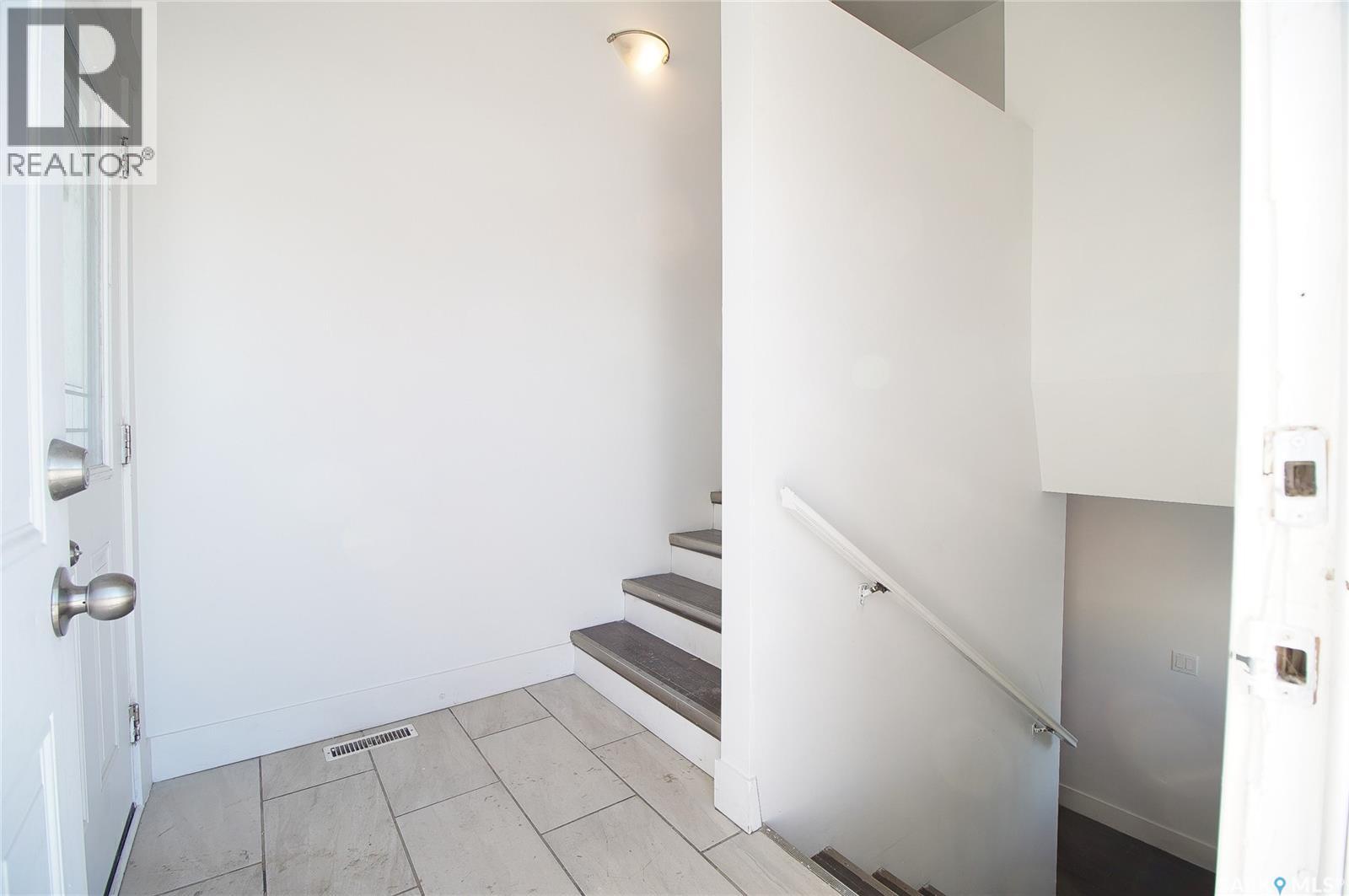 #1400 ROTHWELL STREET - 43