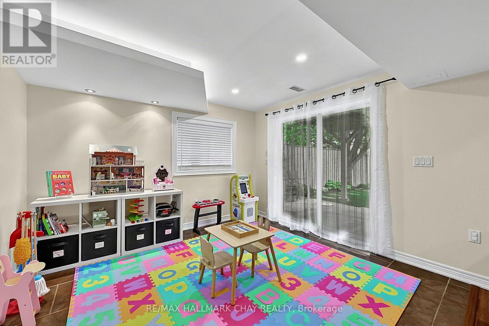 109 NOBLE DRIVE - Image 23