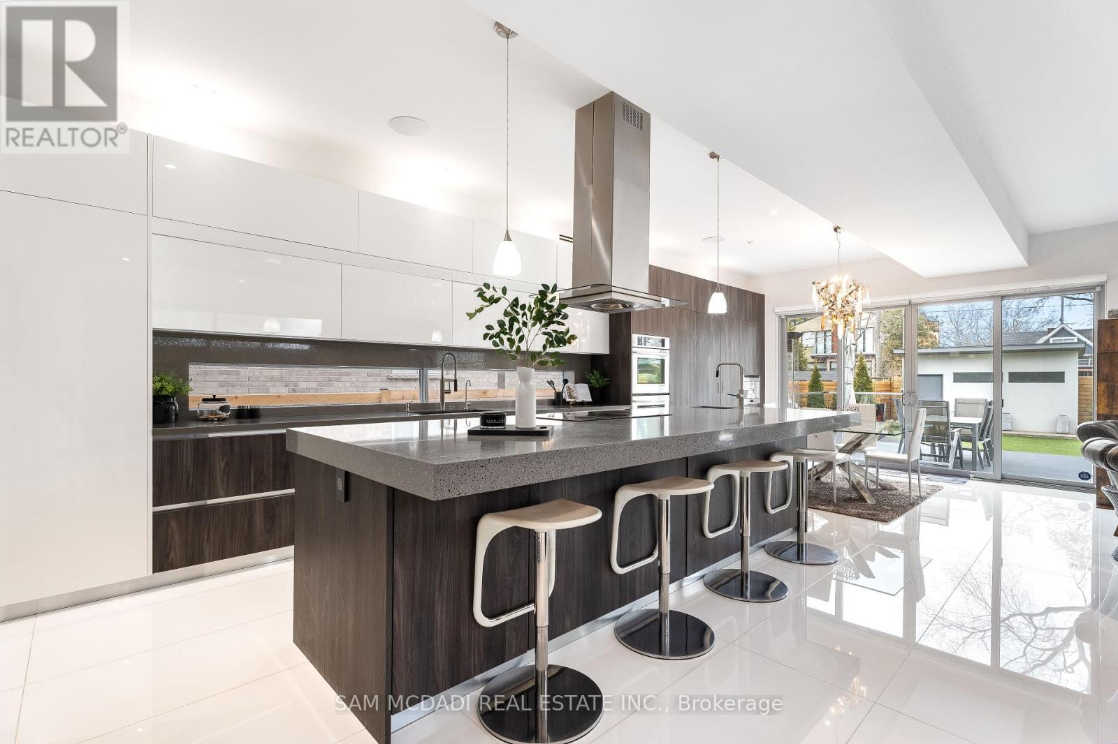 852 GOODWIN ROAD - 11