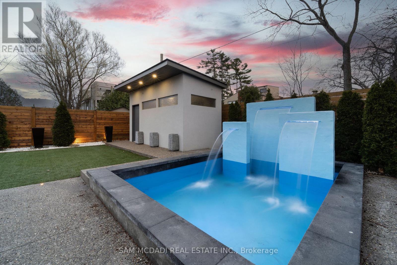 852 GOODWIN ROAD - 41