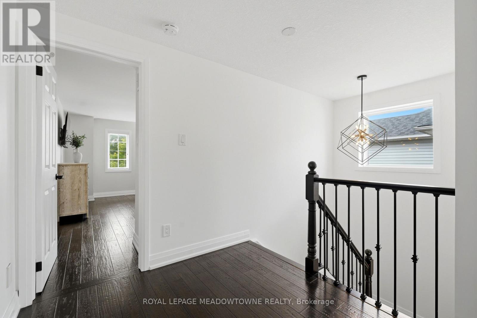 41 BEARDMORE CRESCENT - Image 24