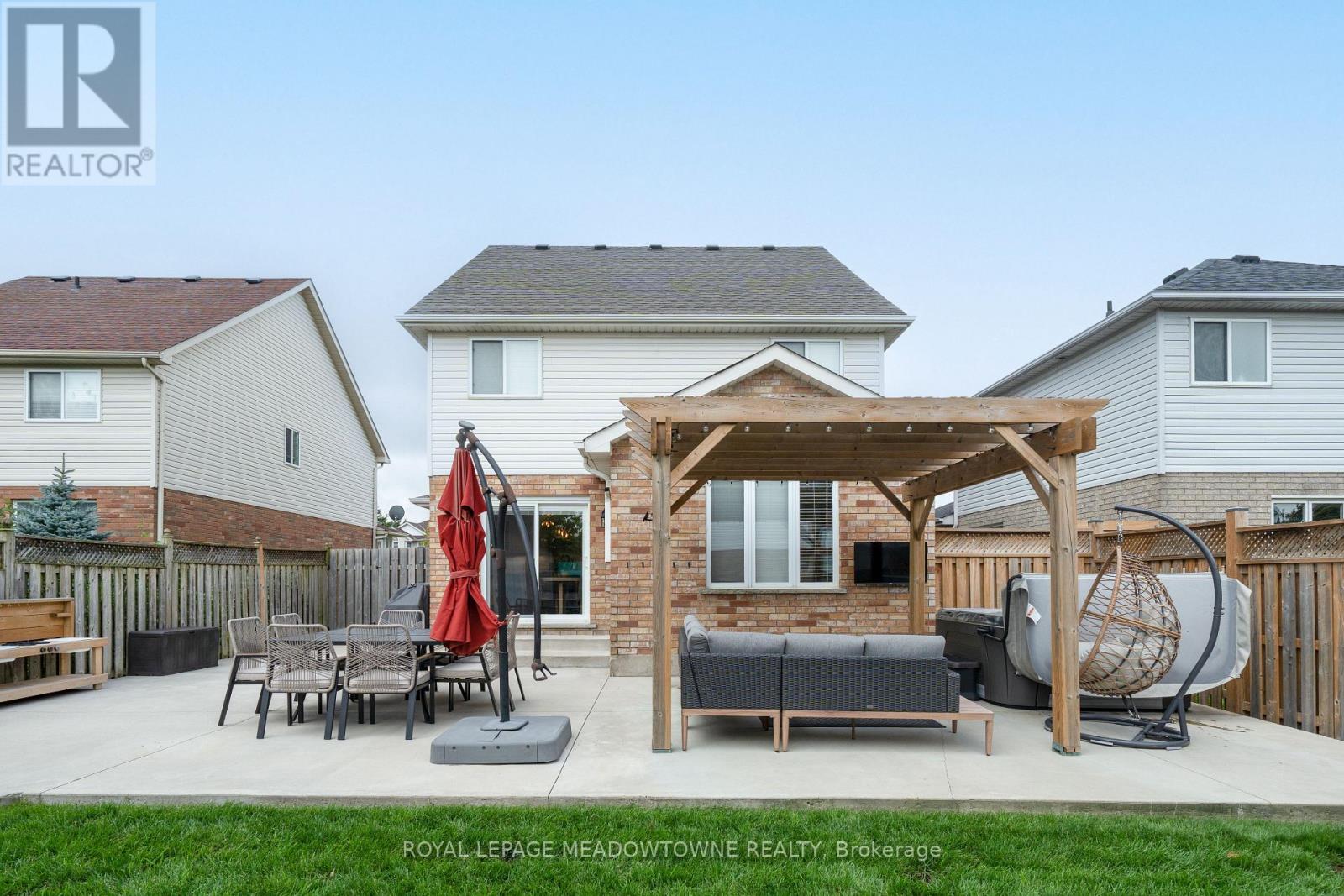 41 BEARDMORE CRESCENT - 50