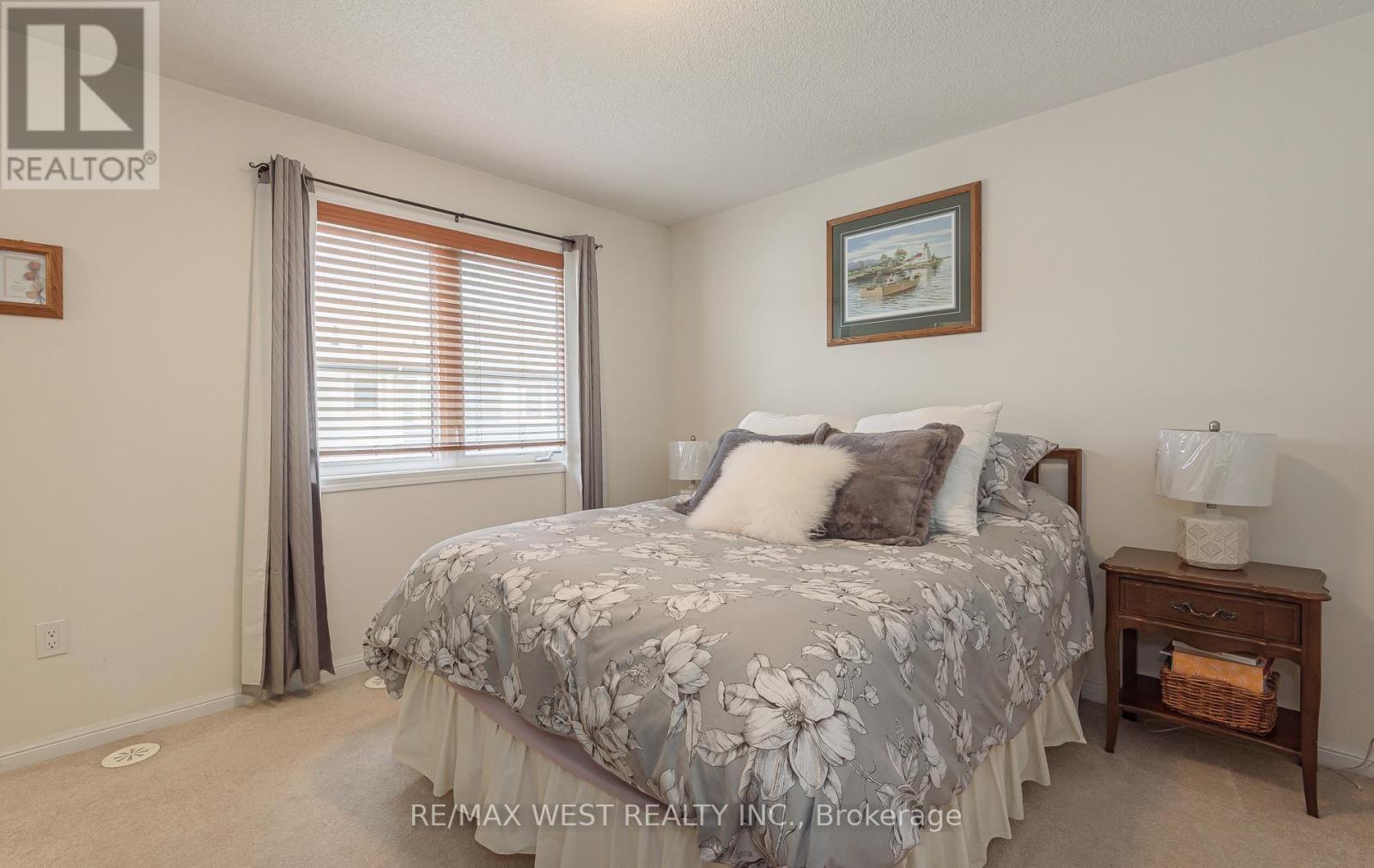 95 MCCLEAVE CRESCENT - 33