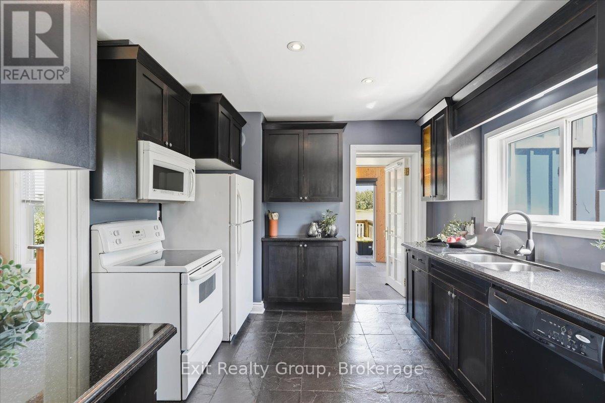 910 ROSEBUSH ROAD - Image 4