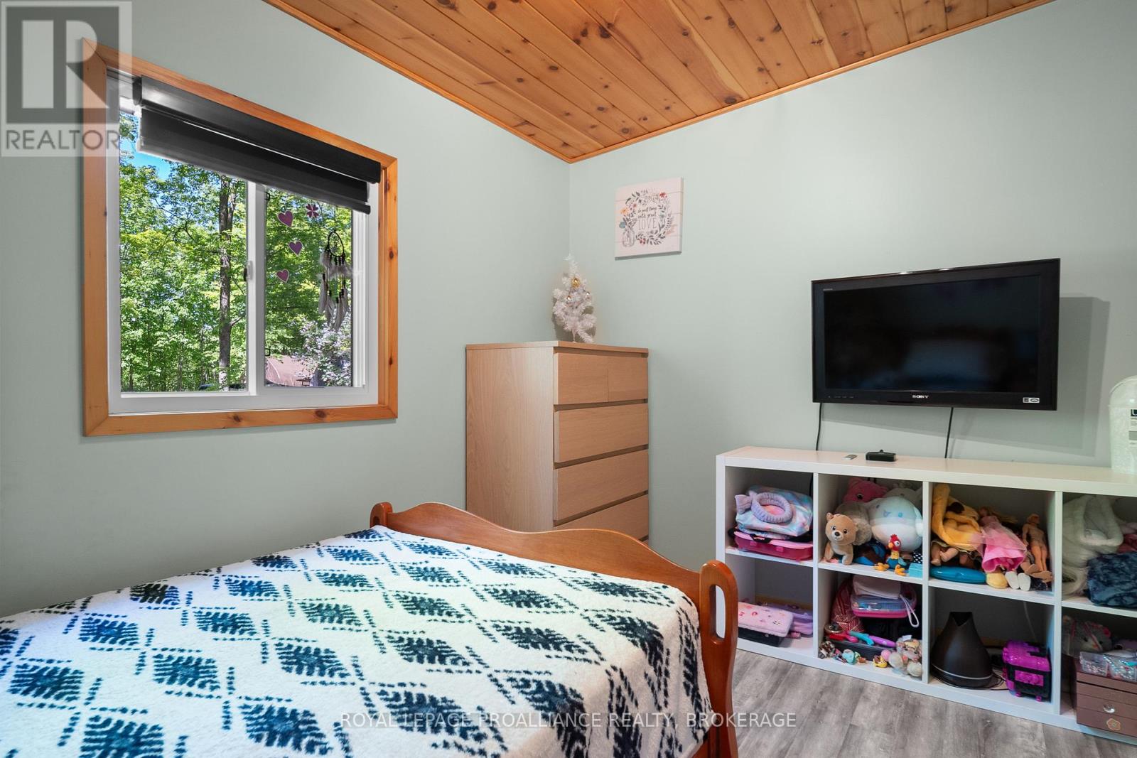 402 TROY LAKE ROAD - Image 23