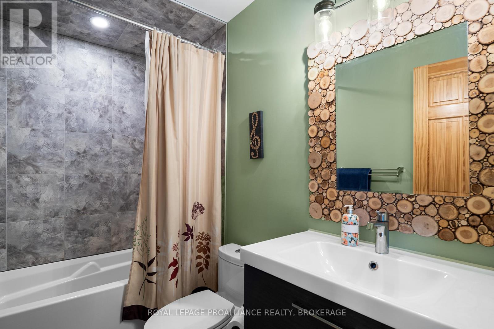 402 TROY LAKE ROAD - Image 18