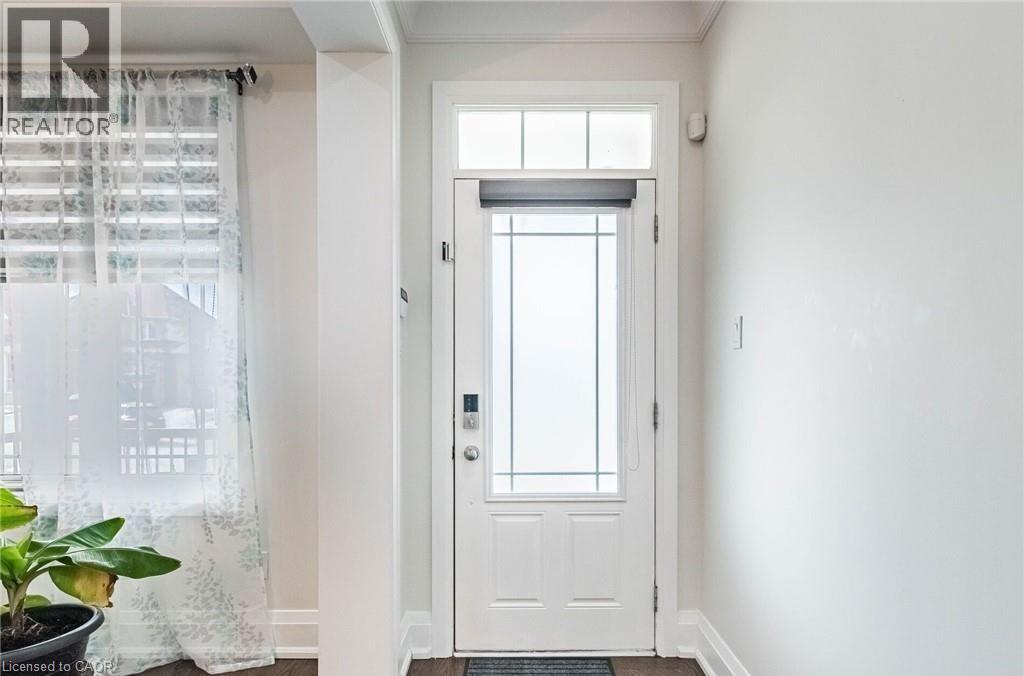 47 HAWKE Crescent - 5