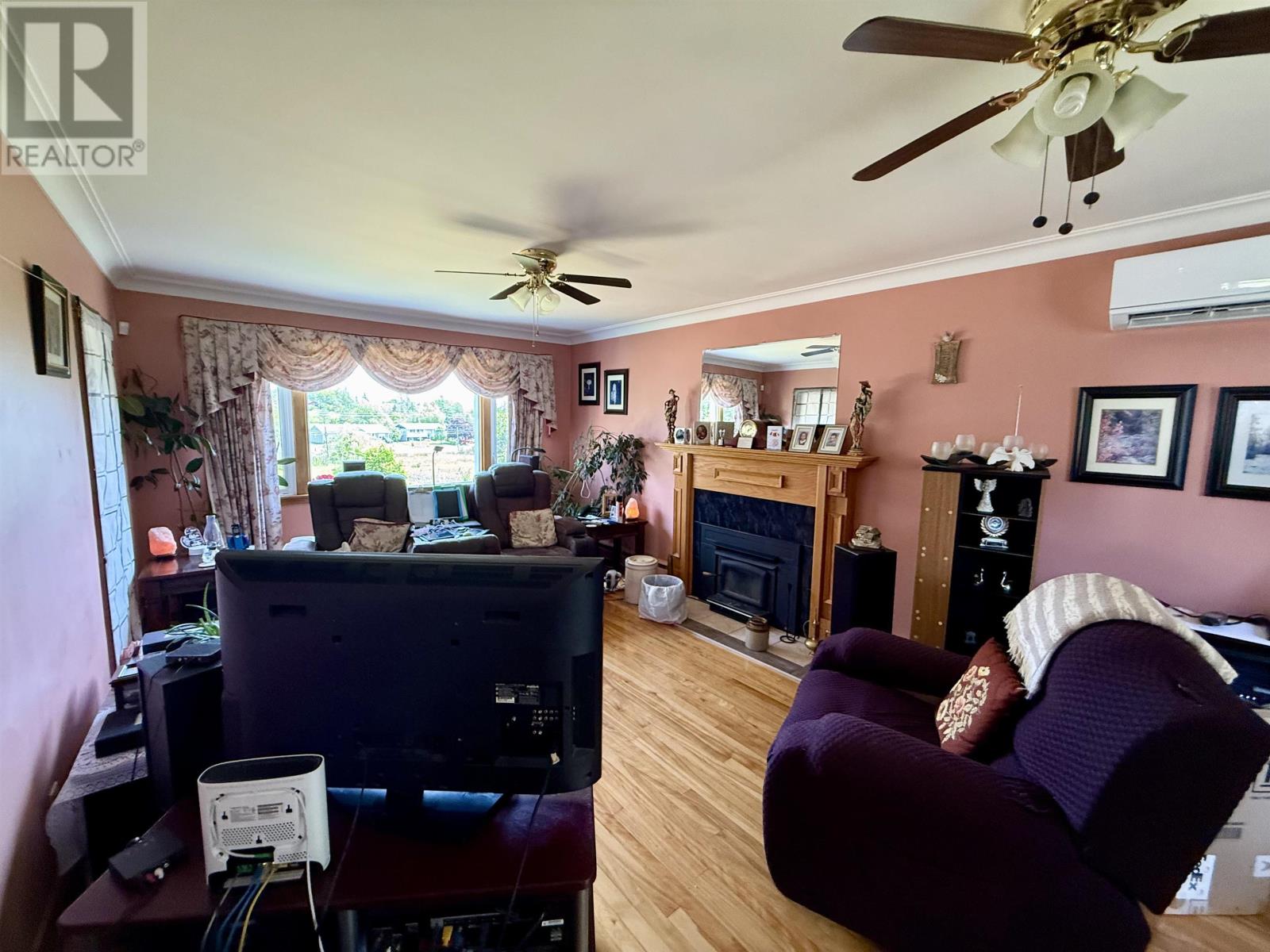 2246 Highway 2 - 23