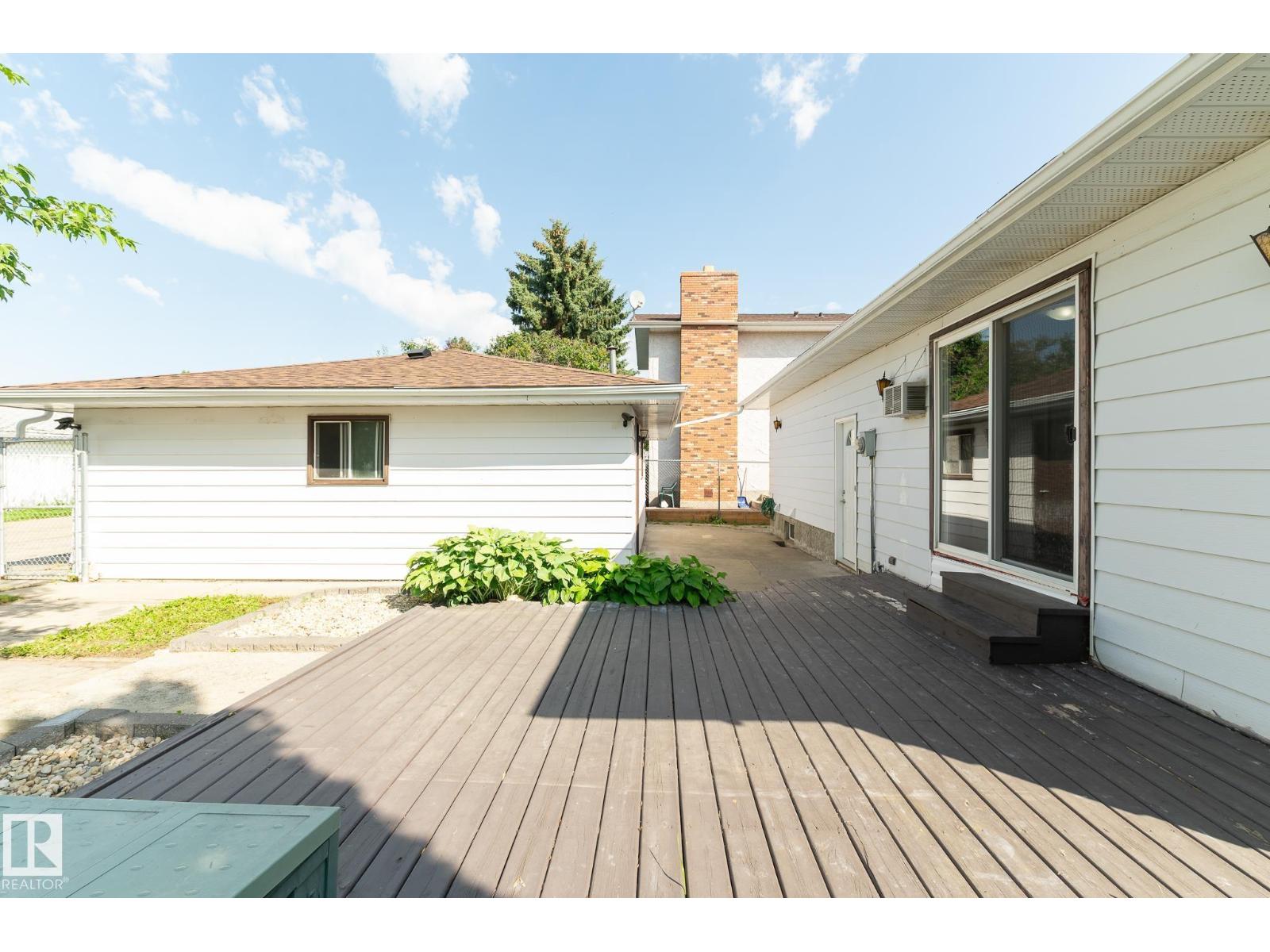 63 WAVERLEY CR - Image 47