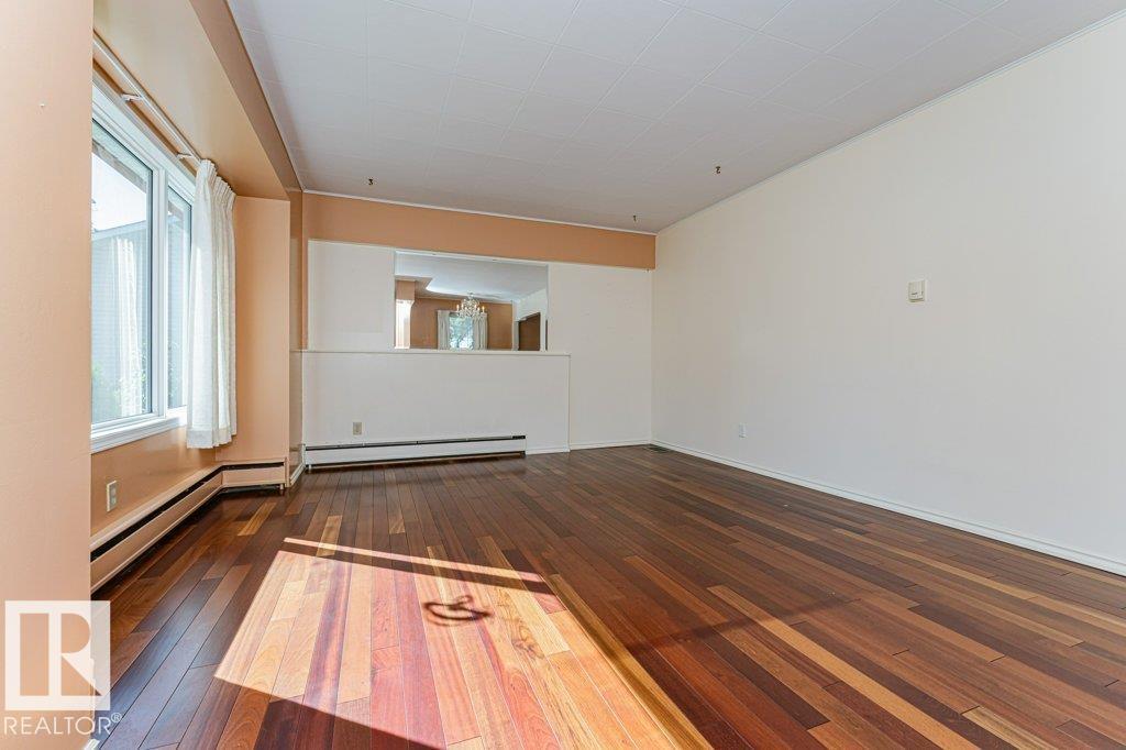 4 JUBILEE DR - Image 24