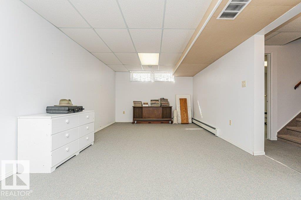4 JUBILEE DR - Image 53