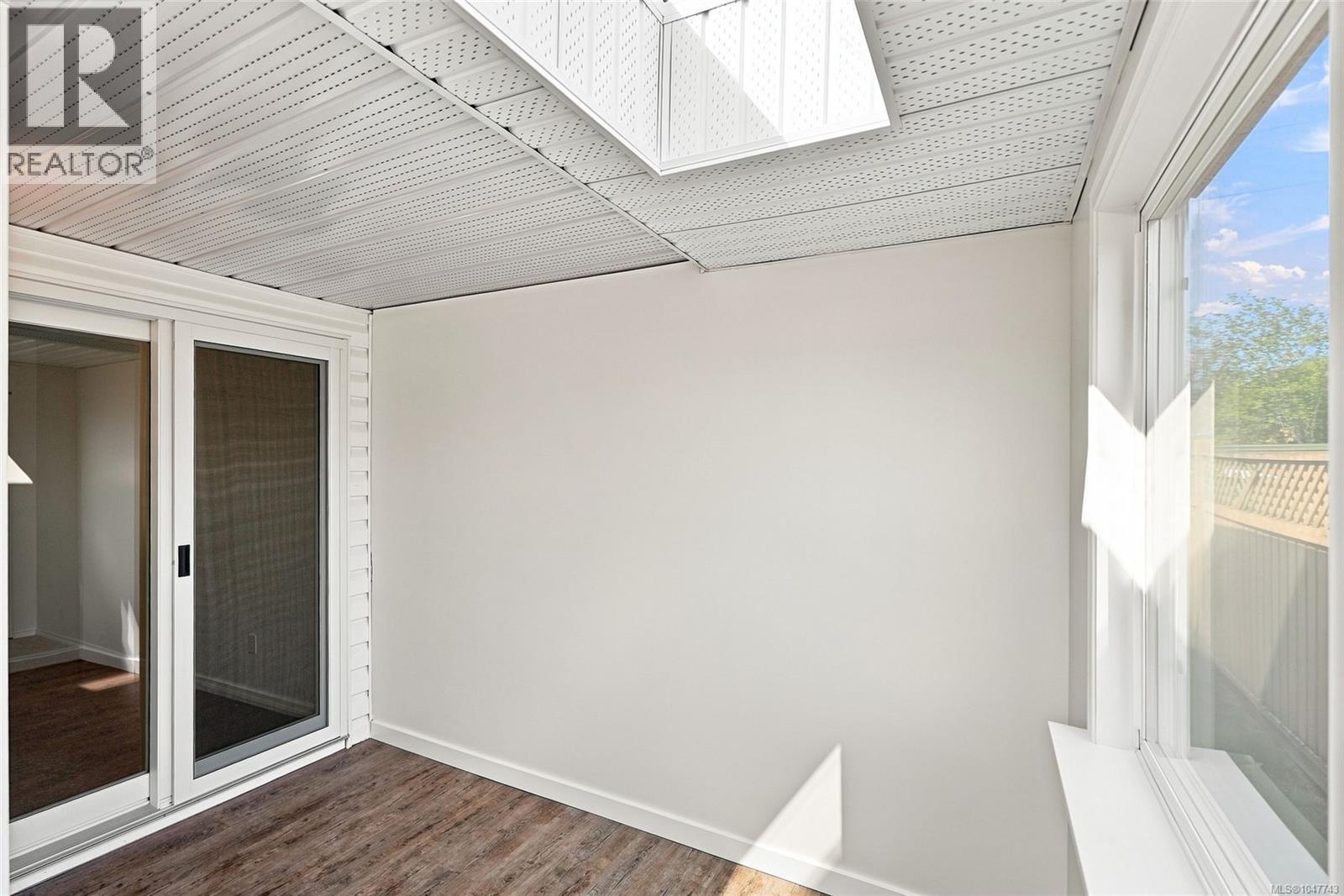 6 441 Harnish Ave, Parksville