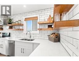 Kitchen - 219 Mcvickers St, Parksville, BC V9P0B9 Photo 11