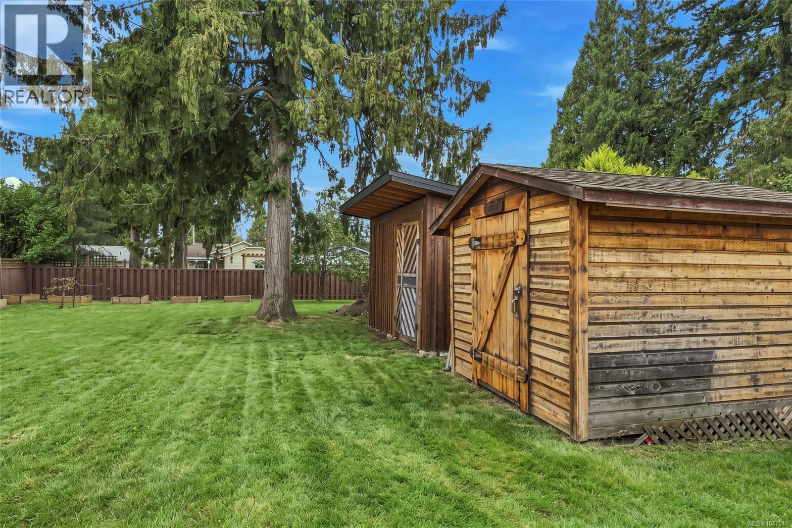 219 McVickers St - Image 30