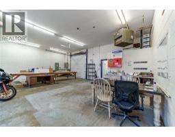 9716 Lenzi Street, Summerland, BC V0H1Z0 Photo 32