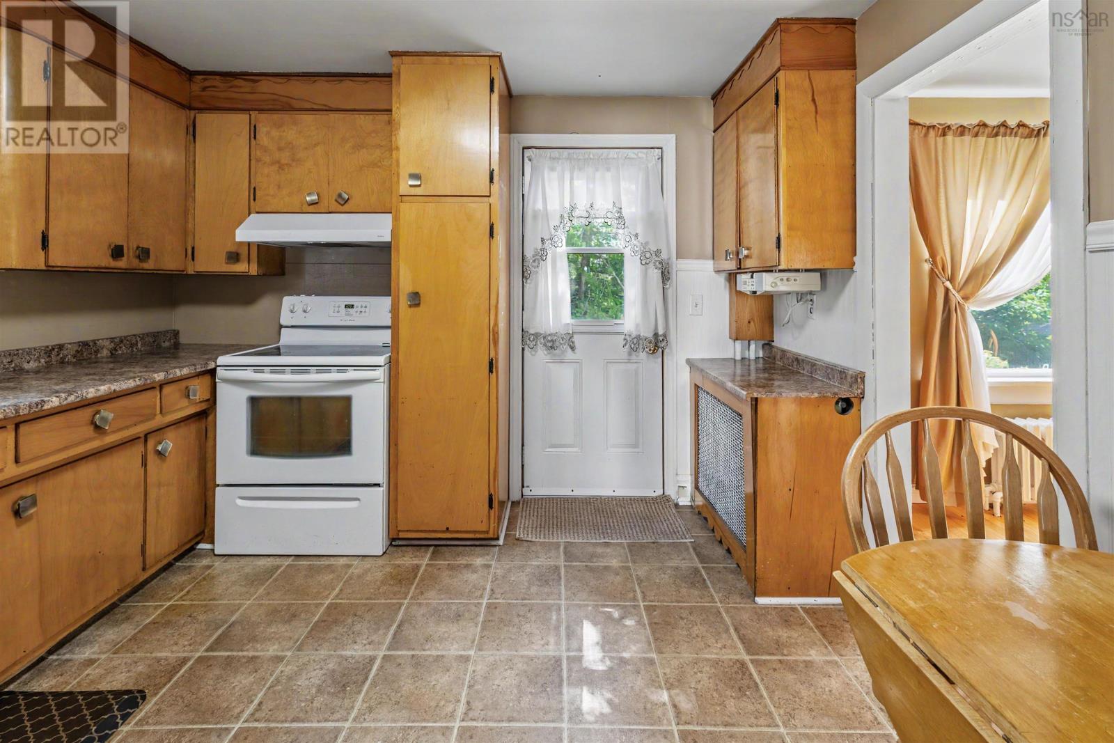 196 St. Peters Road - 8