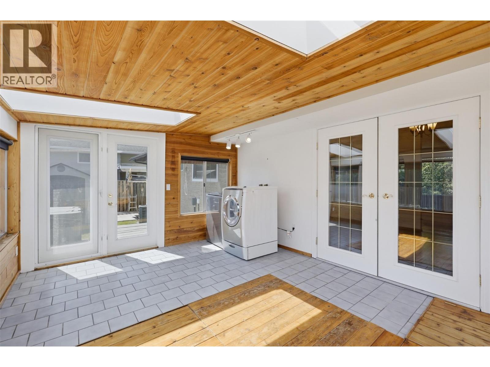 1594 Griffin Terrace - 15
