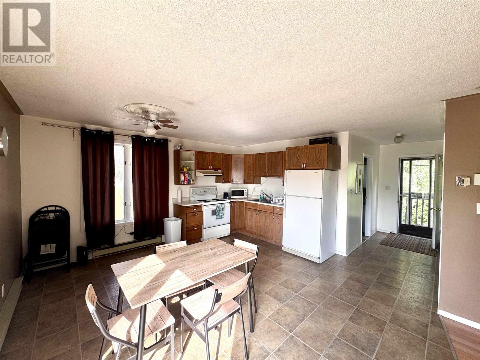 900 Green Lake RD - Image 4